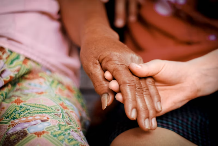 Care Givers Jobs In The UK With Visa Sponsorships 